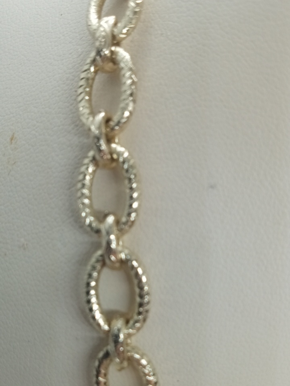 WHITEHOUSE BLACK MARKET NECKLACE - Picture 5 of 8